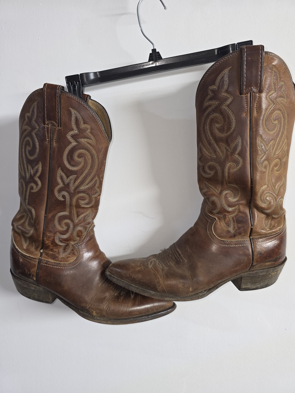 Justin Boots Brown Leather Western Cowboy Boots with Embroidered Shaft